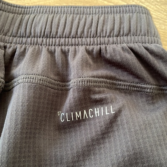 Adidas athletic shorts Youth M (11-12) - Picture 7 of 7
